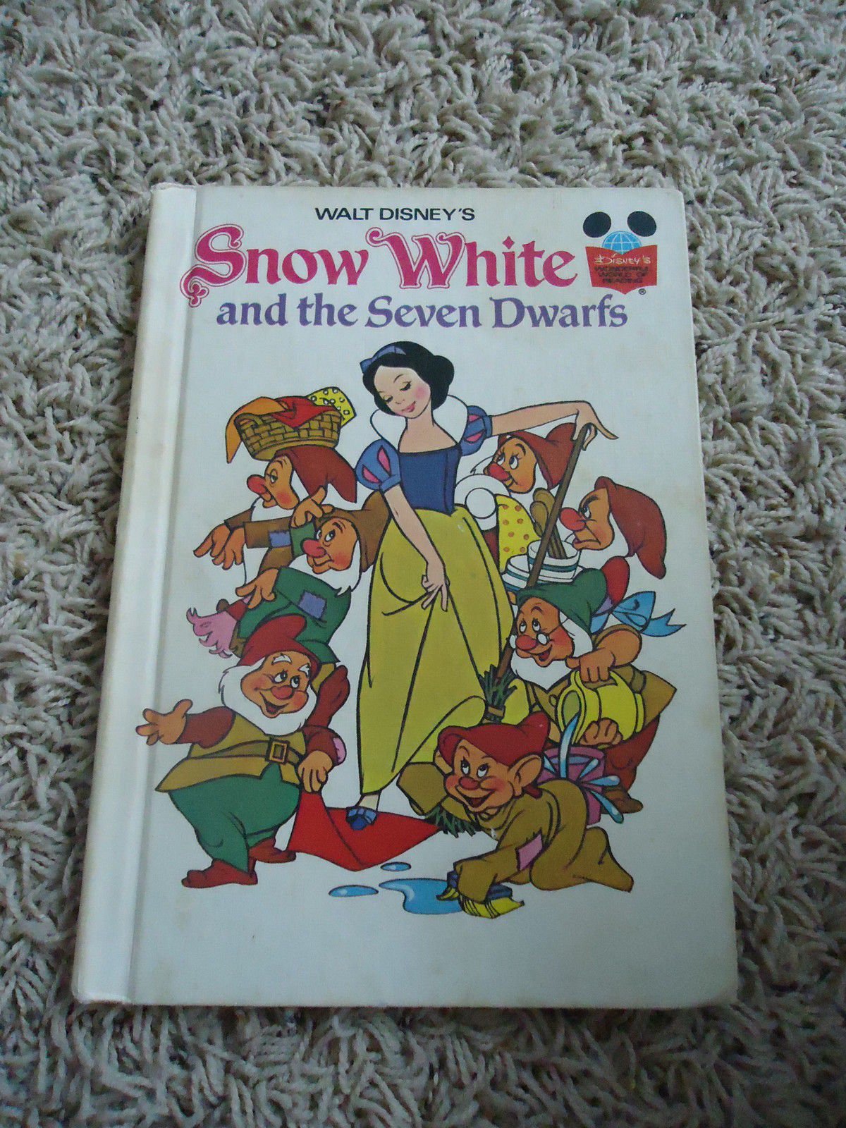 Snow White & the Seven Dwarfs (Disney's Wonderful World of Reading) - 6647